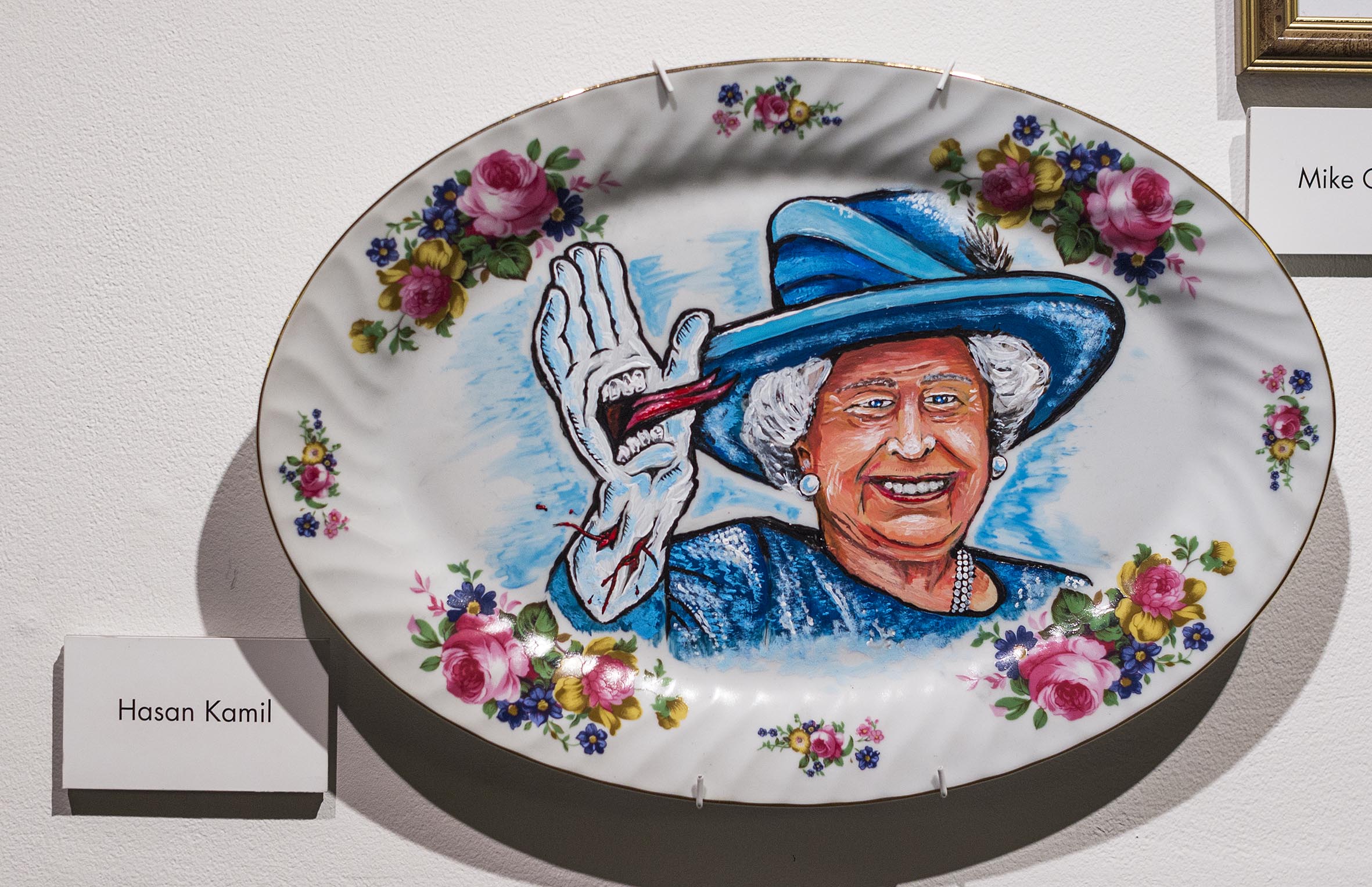 Hasan Kamil Screaming Hand