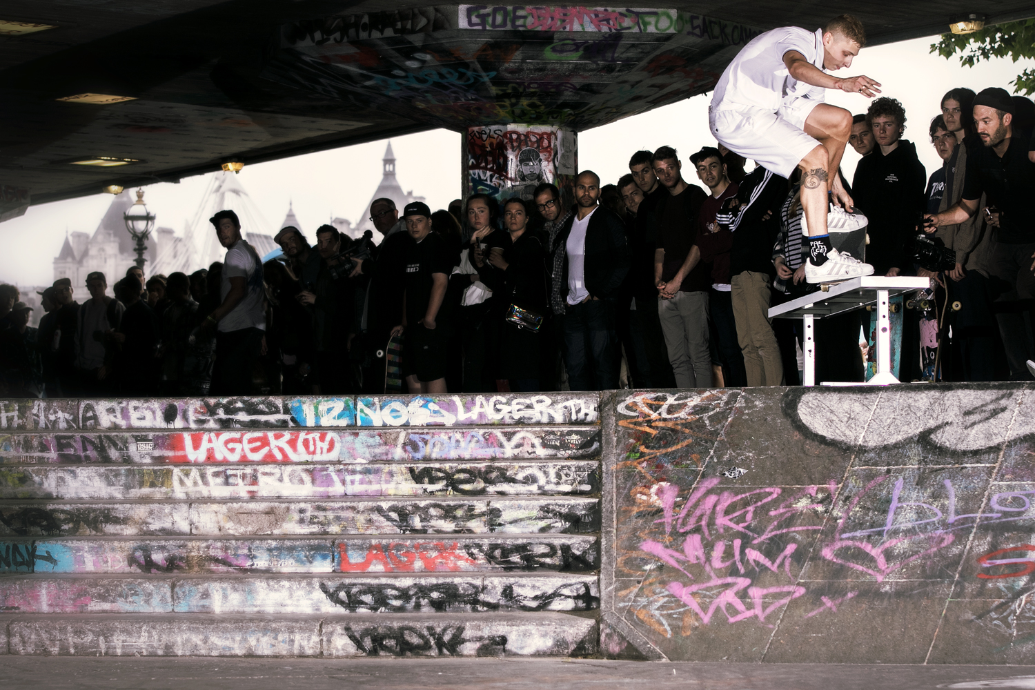 blondey-mccoy-nosegrind-tailgrab1_snapseed